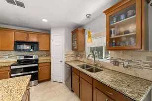 7651 Lake Andrea Cir, Mount Dora, FL 32757 - Photo 12