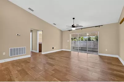 74 N Oak Avenue, Umatilla, FL 32784 - Photo 10