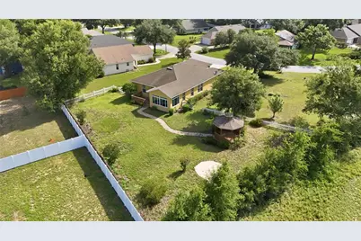 81 Twin Lake Cir, Umatilla, FL 32784 - Photo 48