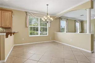 81 Twin Lake Cir, Umatilla, FL 32784 - Photo 12
