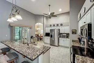 24112 Robinwood St, Leesburg, FL 34748 - Photo 8