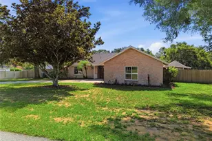 17522 Hillside Dr, Montverde, FL 34756 - Photo 2