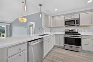 1742 James Gray St, The Villages, FL 34762 - Photo 6