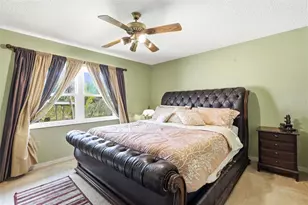 26638 E Cove Dr, Tavares, FL 32778 - Photo 24