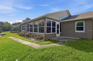 26638 E Cove Dr, Tavares, FL 32778 - Photo 44