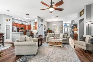 17946 SE 87th Melrose Ct, The Villages, FL 32162 - Photo 16