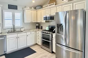 1946 McConnells Ave, The Villages, FL 32162 - Photo 6