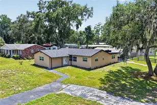 708 Cindy Ave, Fruitland Park, FL 34731 - Photo 2