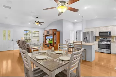 649 Ravenel Court, The Villages, FL 32162 - Photo 14