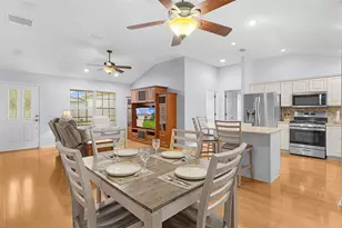 649 Ravenel Ct, The Villages, FL 32162 - Photo 14