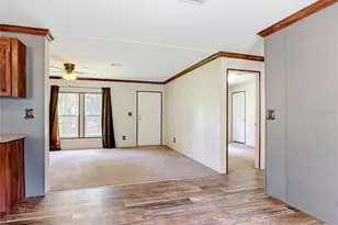 40628 Palm Dr, Eustis, FL 32736 - Photo 10