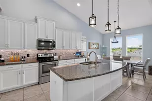 1464 Cabot Dr, Clermont, FL 34711 - Photo 4