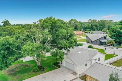 33909 Linda Lane, Leesburg, FL 34788 - Photo 2