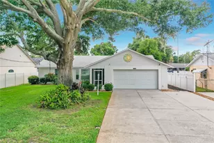33909 Linda Ln, Leesburg, FL 34788 - Photo 1