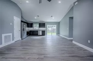 557 County Road 487, Lake Panasoffkee, FL 33538 - Photo 6