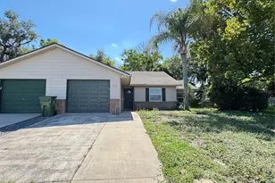 215 Fernwood St, Leesburg, FL 34748 - Photo 1