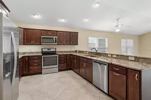 2877 Feustel Ave, The Villages, FL 32163 - Photo 10