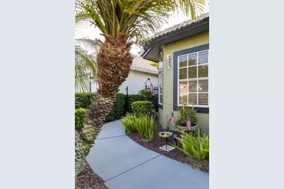 8027 Saint Andrews Way, Mount Dora, FL 32757 - Photo 2