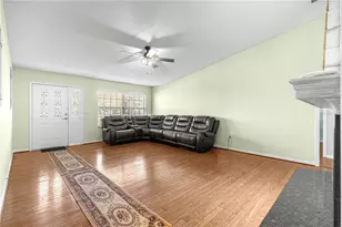 925 Beverly Harbors Dr, Leesburg, FL 34748 - Photo 6
