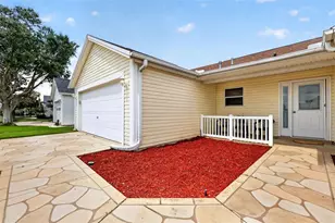 1276 Weaton Ct, The Villages, FL 32162 - Photo 2