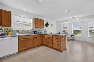1276 Weaton Ct, The Villages, FL 32162 - Photo 10