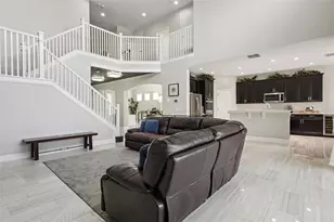 359 Blue Cypress Dr, Groveland, FL 34736 - Photo 8
