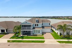 359 Blue Cypress Dr, Groveland, FL 34736 - Photo 2