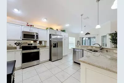 1967 Flowersville Place, The Villages, FL 32163 - Photo 6