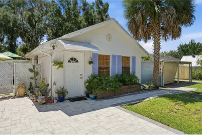 206 E 9th Avenue, Mount Dora, FL 32757 - Photo 1
