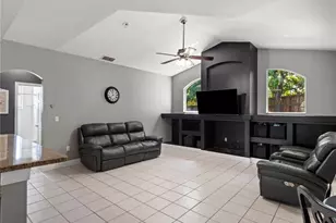 834 High Pointe Cir, Minneola, FL 34715 - Photo 10