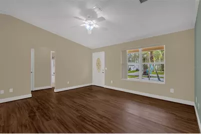 17648 SE 93rd Butler Court, The Villages, FL 32162 - Photo 4