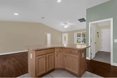 17648 SE 93rd Butler Court, The Villages, FL 32162 - Photo 10