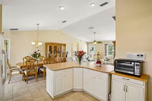 917 Eastmont Ct, The Villages, FL 32162 - Photo 18