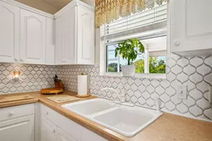 917 Eastmont Ct, The Villages, FL 32162 - Photo 16
