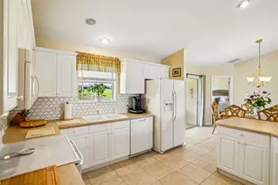 917 Eastmont Ct, The Villages, FL 32162 - Photo 16