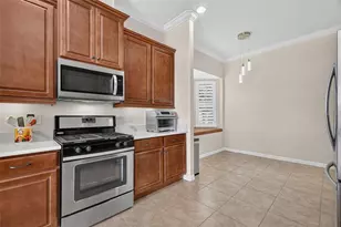 8716 Bridgeport Bay Cir, Mount Dora, FL 32757 - Photo 14