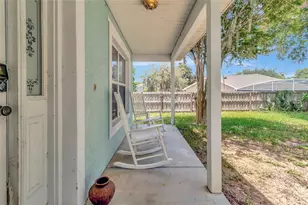 32917 Forest Ave, Leesburg, FL 34788 - Photo 4