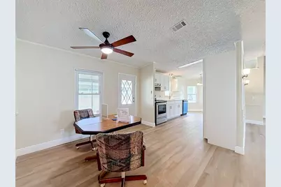 1676 Elkhart Circle, Tavares, FL 32778 - Photo 10
