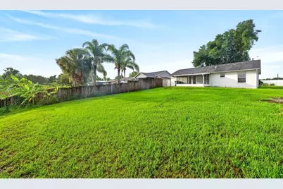 57 Cayman Circle, Umatilla, FL 32784 - Photo 40