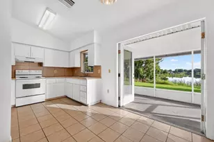 57 Cayman Cir, Umatilla, FL 32784 - Photo 12