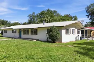 22526 SE 62nd Ave, Hawthorne, FL 32640 - Photo 2