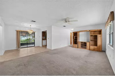 610 Fourth Avenue, Lady Lake, FL 32159 - Photo 2