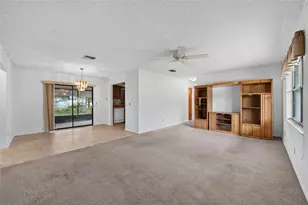610 4th Ave, Lady Lake, FL 32159 - Photo 2