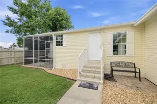 5230 Lexington Cir, Wildwood, FL 34785 - Photo 4