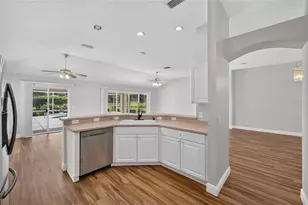 745 Dowding Way, The Villages, FL 32162 - Photo 32