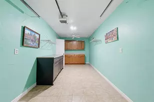 1602 Malacara Ln, The Villages, FL 32162 - Photo 32