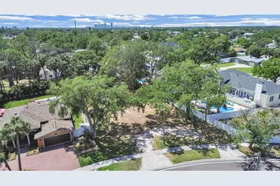 5438 Bayou Grande Boulevard NE, Saint Petersburg, FL 33703 - Photo 10
