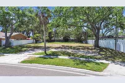 5438 Bayou Grande Boulevard NE, Saint Petersburg, FL 33703 - Photo 2