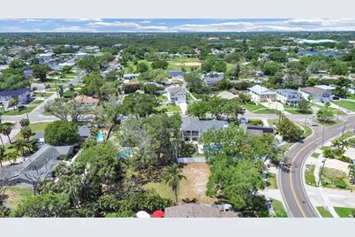 5438 Bayou Grande Boulevard NE, Saint Petersburg, FL 33703 - Photo 14