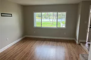 3101 Village Ln, Mount Dora, FL 32757 - Photo 6
